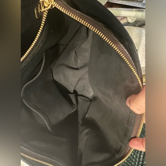 Louis Vuitton Monogram Flower Zipped Tote MM Black - Picture 11 of 16